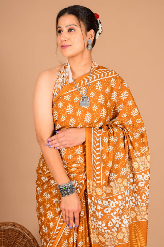 Pure Cotton Mulmul Leaf Motif Saree image 4