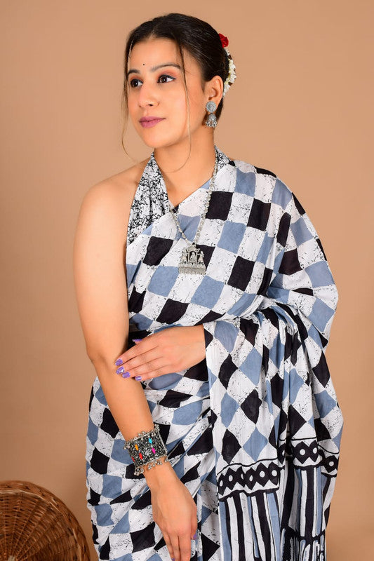 Pure Cotton Mulmul Geometric Check Saree image 2